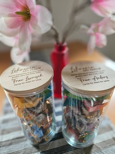 Customer photo review of Personalisiertes Vorratsglas "Erzieherin mit Herz" + Spruch | + weitere Berufe