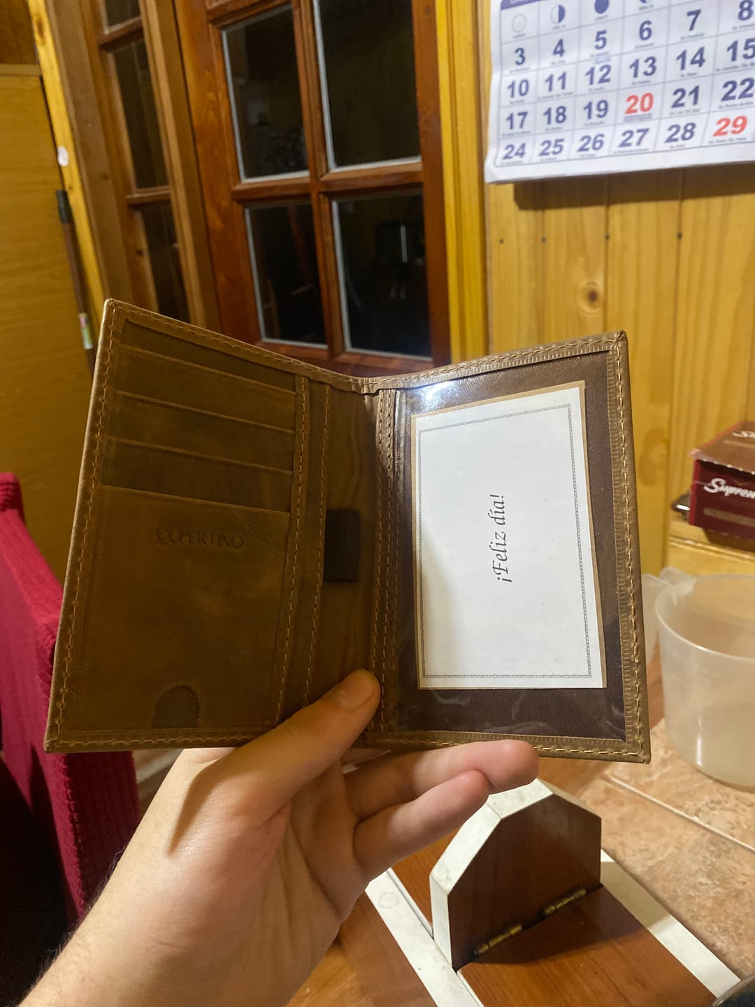 Customer photo review of Porta pasaporte single
