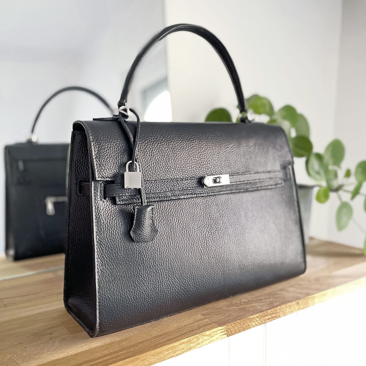 Customer photo review of DIY-Box: The Business Bag *Eckige Klappe*