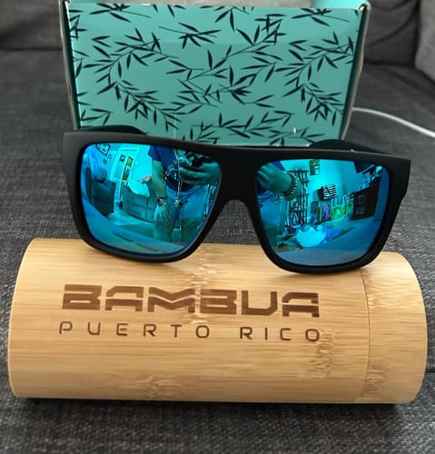 Customer photo review of Mis Raíces Blue