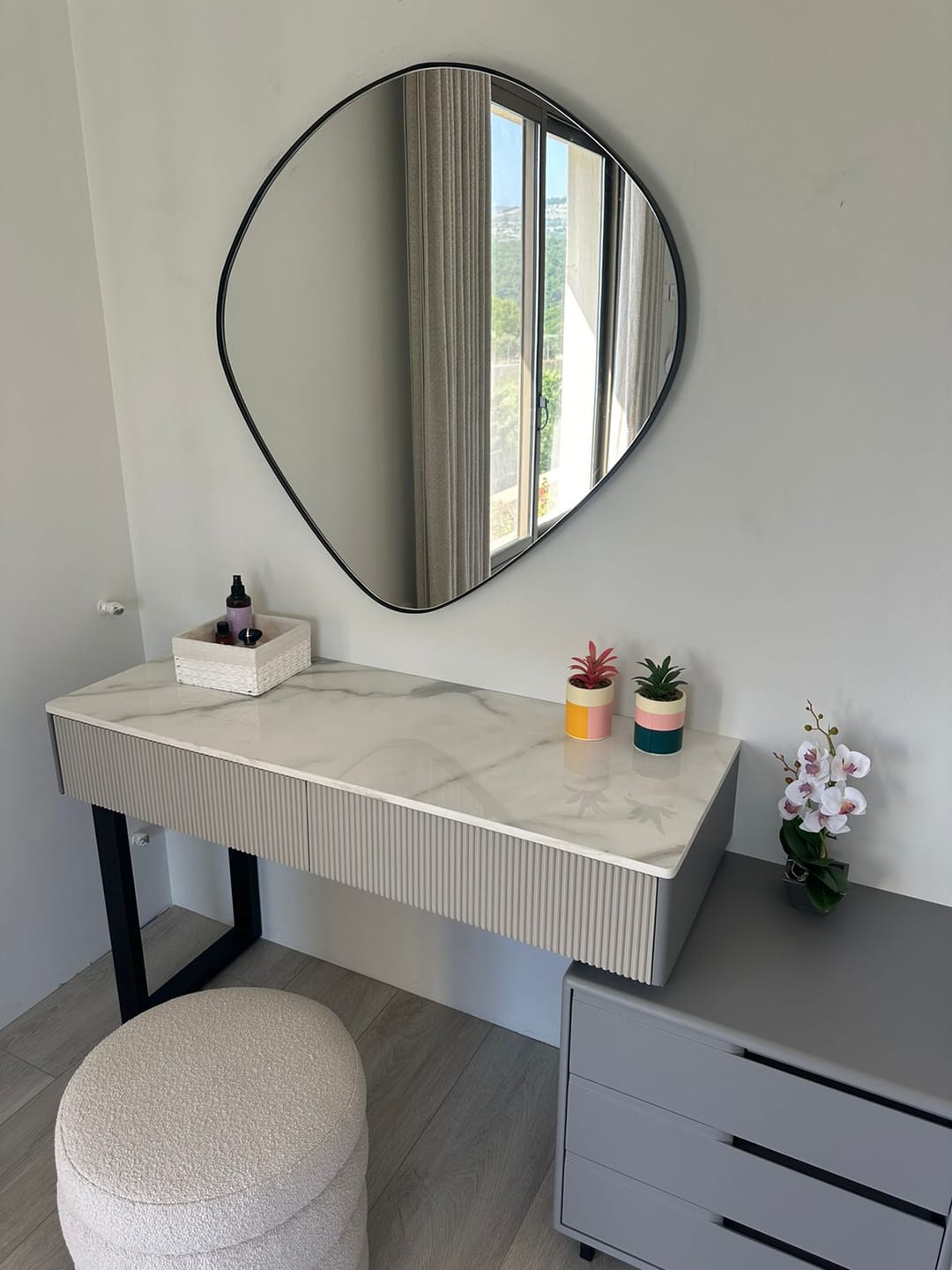 Customer photo review of Lagonda Metallic Mirror
