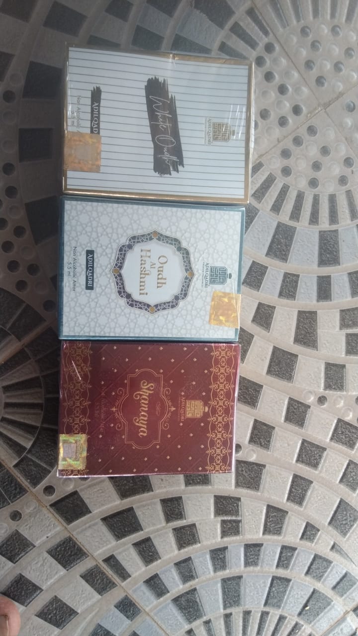 Customer photo review of 3 Pcs Attar Set Shanaya, White Oudh And Oudh Al Hashmi 5.5 Ml Each