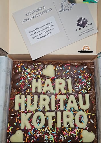 Customer photo review of Custom message heart brownie