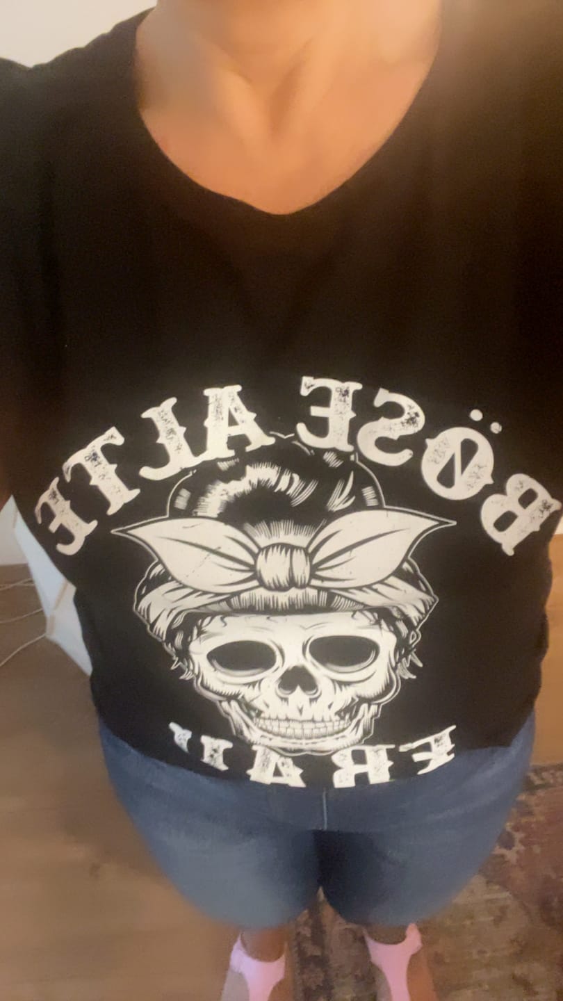 Customer photo review of Böse alte Frau - Damen T-Shirt
