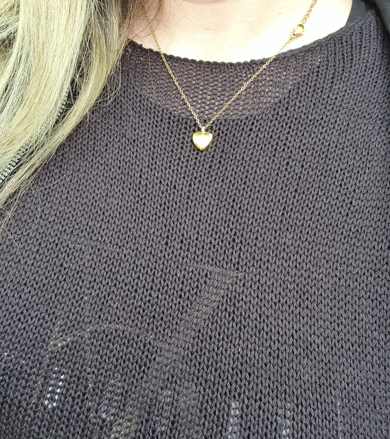 Customer photo review of Smooth Heart Halskette | 18K vergoldet