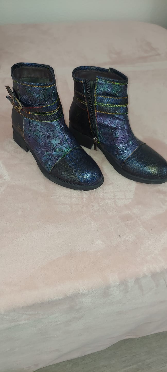 Customer photo review of Vintage Handmade Embossed Dragonfly Flat Shoes