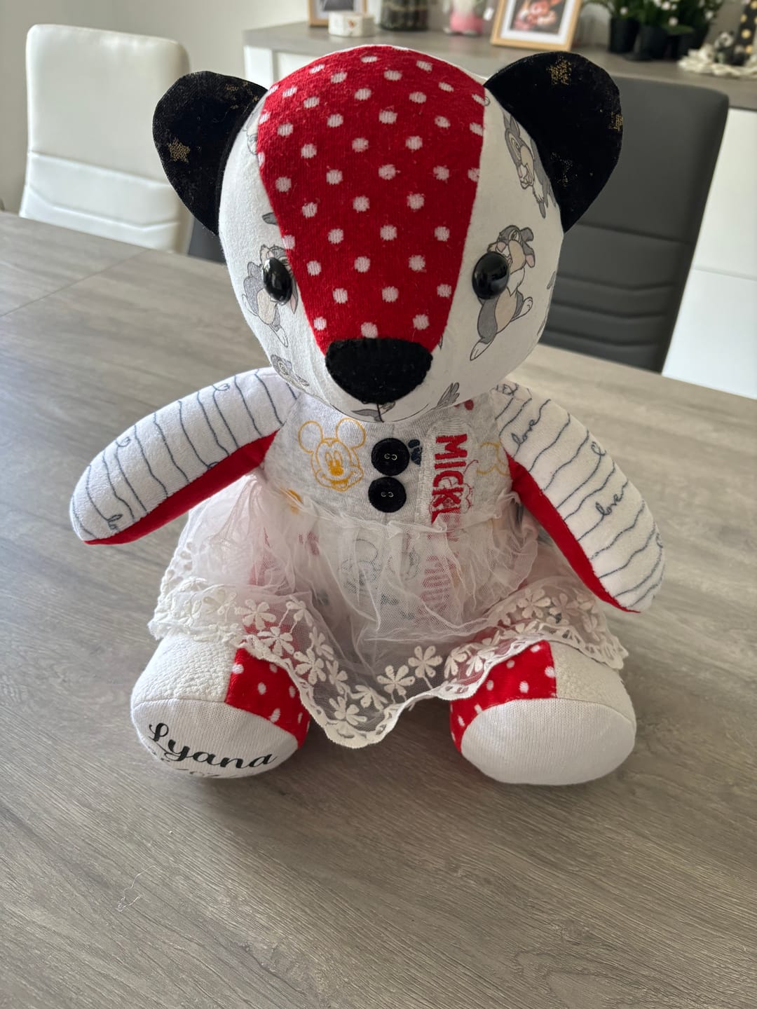 Customer photo review of Lion en peluche souvenir