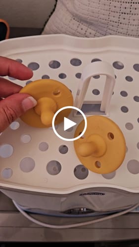 Customer video review of Kit 3 Chupetes CLÁSICOS Nenina & Co