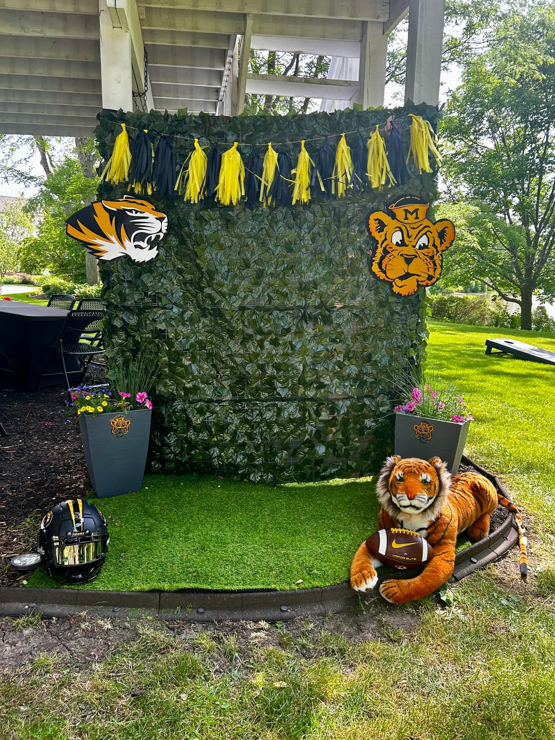Customer photo review of Missouri Tiger Head 3D Vintage Metal Wall Art