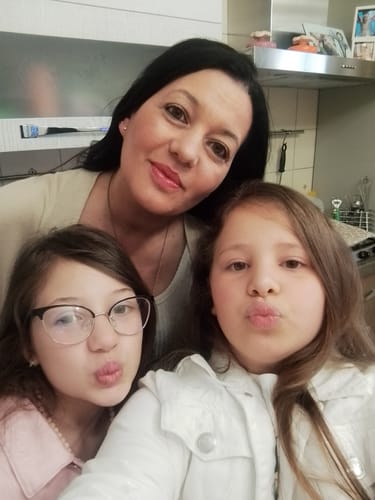 Customer photo review of Ogrlica: Family Bond