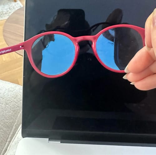 Customer photo review of Zenottic Reading Glasses Aaron