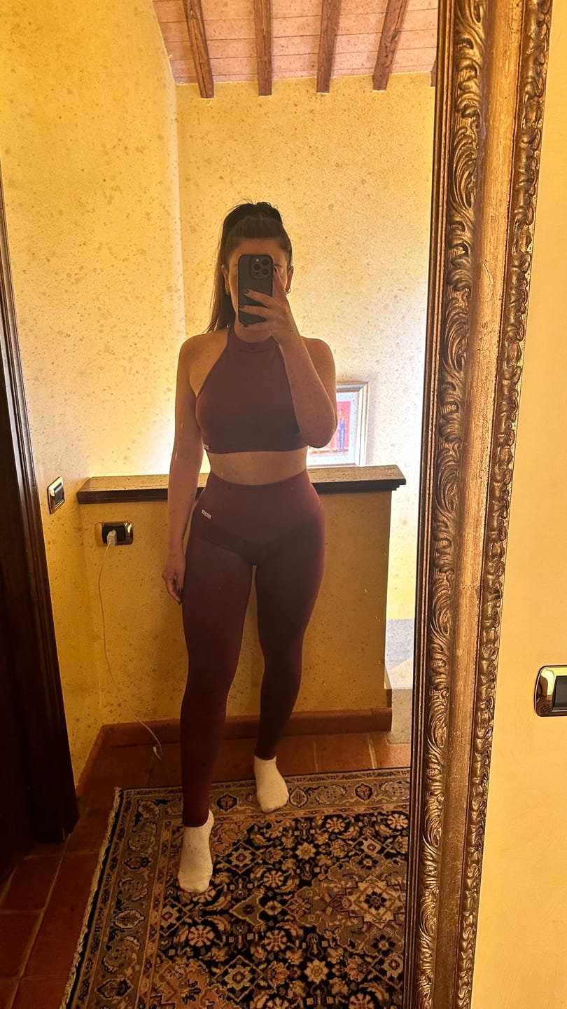Customer photo review of Leggings Push up Gym Fashion Merlot