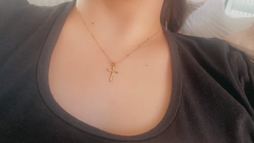 Customer photo review of Collier croix RISEN