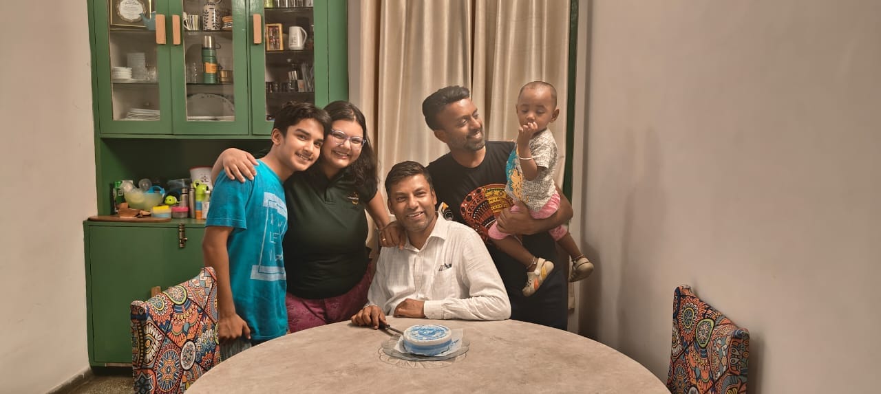 Customer photo review of Ombre Father Day Bento Cake