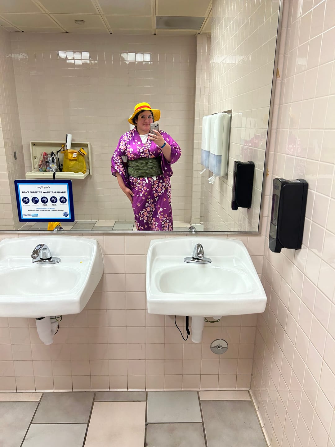 Customer photo review of Yukata Kimono Plus Size - Cherry Blossoms in Gradient Purple (Style #1001)