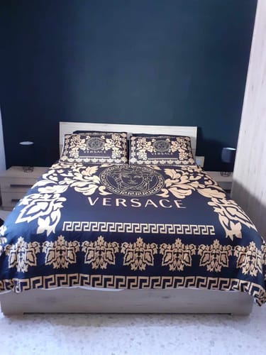 Customer photo review of Gold Flower Versace bed set