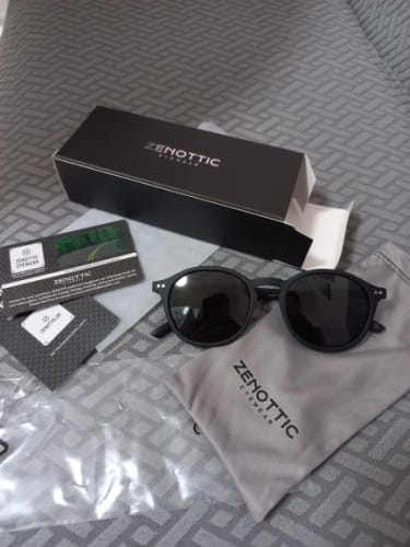 Customer photo review of Zenottic Sun Glasses Samuel