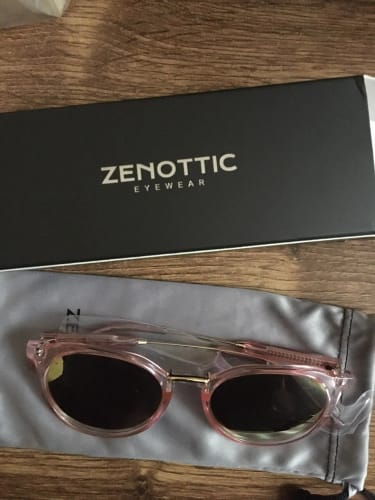 Customer photo review of Zenottic Sun Glasses Leah