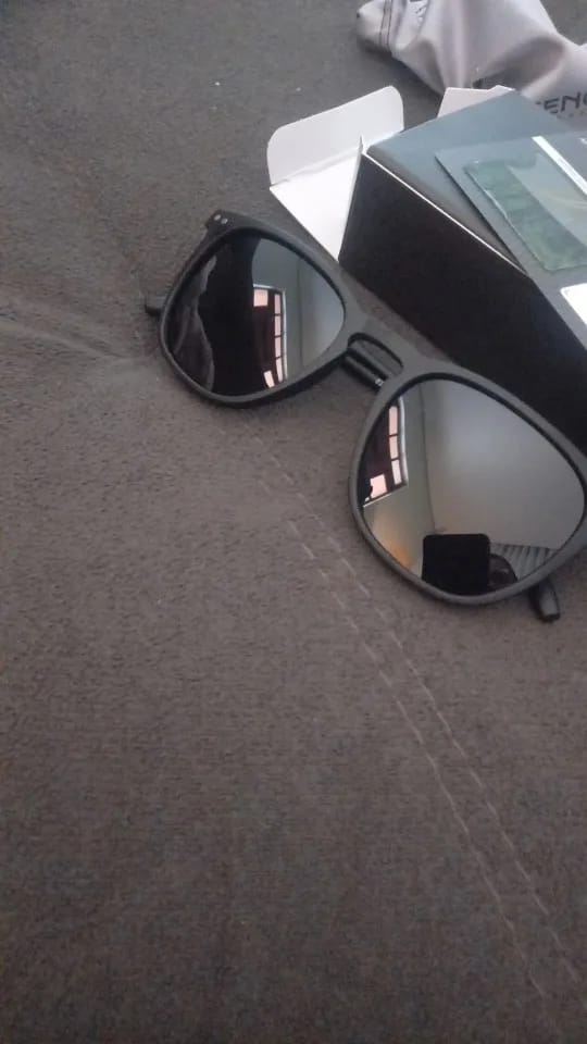 Customer photo review of Zenottic Sun Glasses Samuel