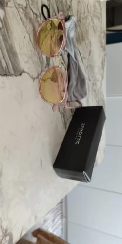 Customer photo review of Zenottic Sun Glasses Leah