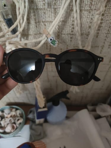 Customer photo review of Zenottic Sun Glasses Samuel