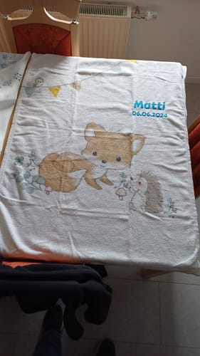 Customer photo review of Waldfreunde Babydecke mit Namen bestickt 75x100cm