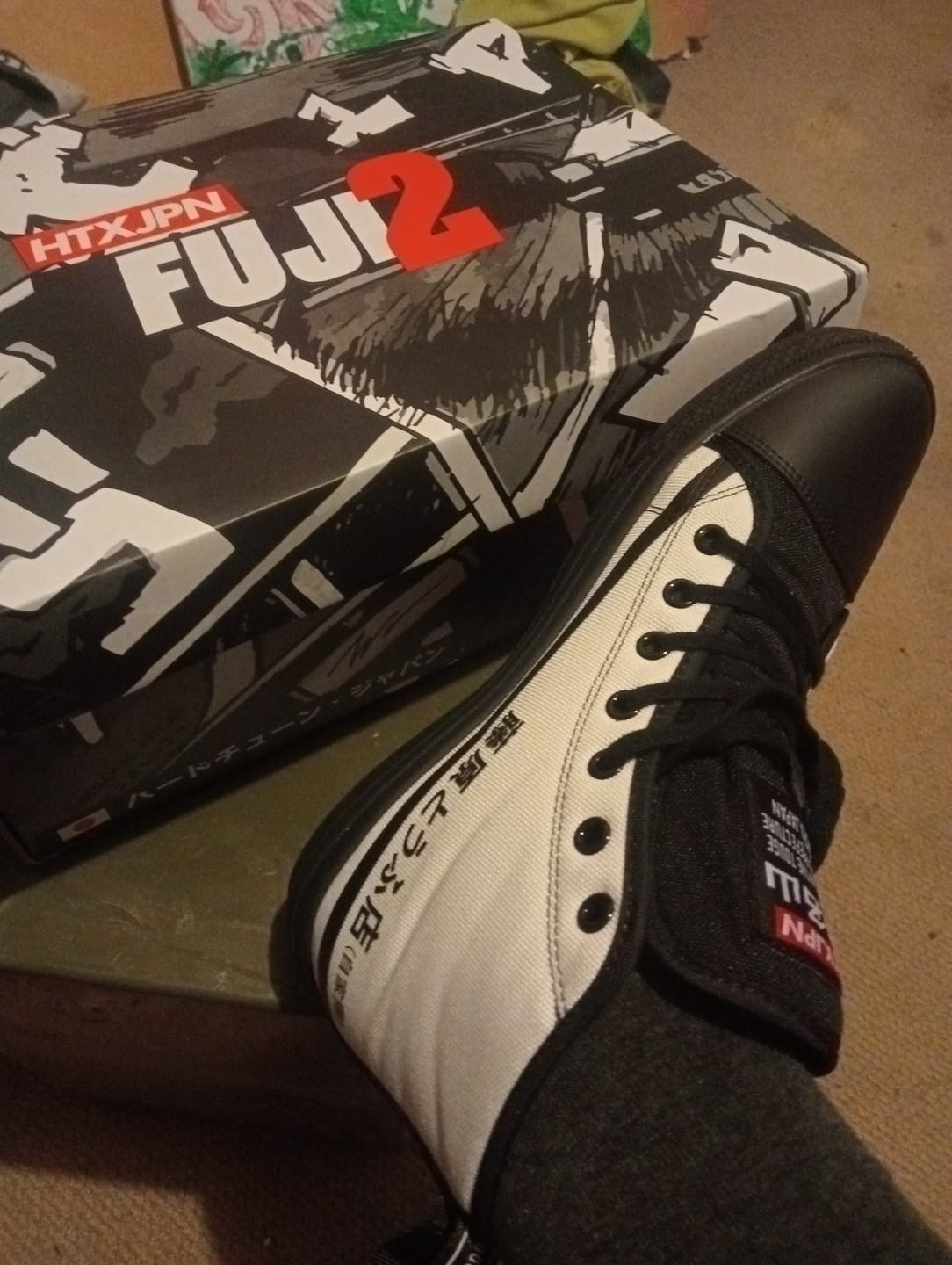 Customer photo review of HTXJPN Fuji2 High Top Sneakers