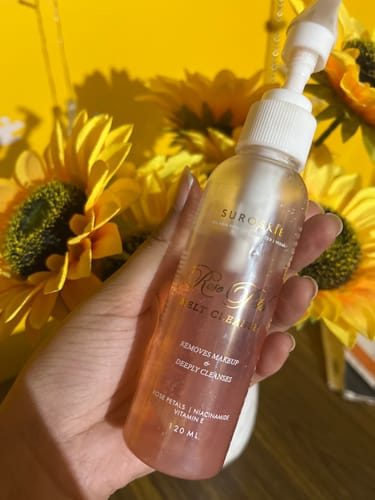 Customer photo review of Rose Petals Melt Cleanser - Hydrating Facewash