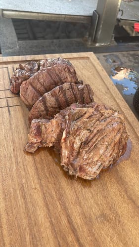 Reseña con foto de un cliente sobre Filete cabrería sin hueso