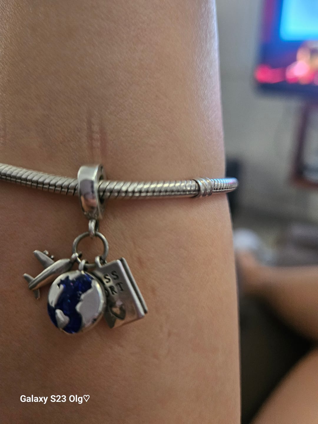 Customer photo review of Charm Aventurero