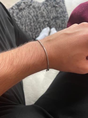 Customer photo review of SQUARE BRACELET