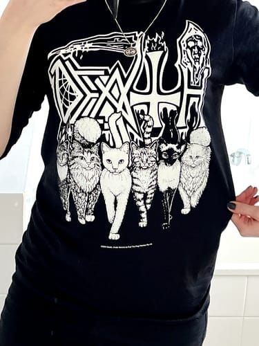 Customer photo review of Death - Kittens - Longsleeve Shirt