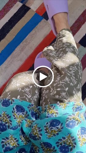 Customer video review of HappyFlops Original