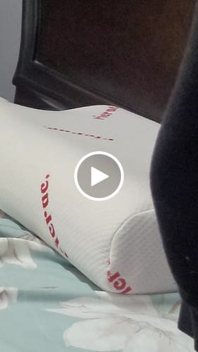Customer video review of Contour Memory Foam Pillow suitable for Neck & Shoulder Pain