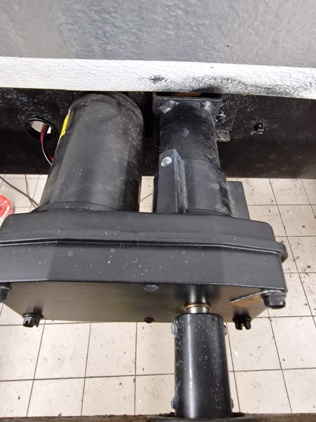 Customer photo review of Round Drive Lift Motor