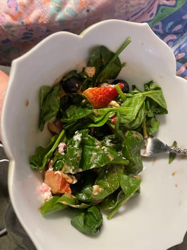 Customer photo review of Strawberry Spinach (veggie)