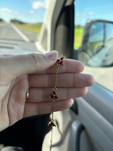 Customer photo review of RED CLOVER BRACELET
