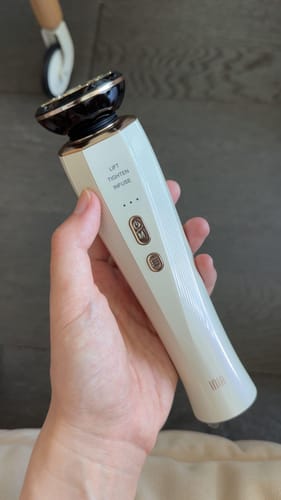 Customer photo review of INIA FLARE Microcurrent Facial Device