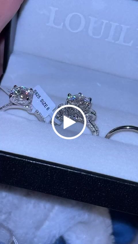 Customer video review of S925 Moissanite 1.0~2.0 Carat Engagement Ring Promise Ring For Women