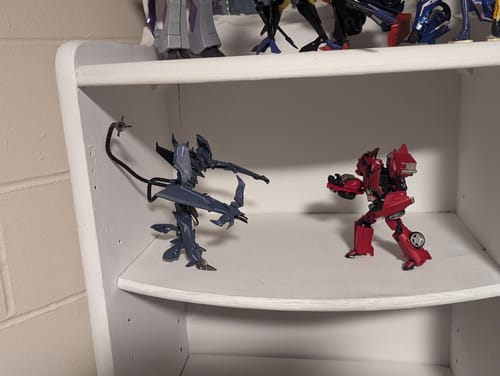 Customer photo review of APC Toys APC-009 APC009 Red Gladiator ( TFP Cliffjumper )