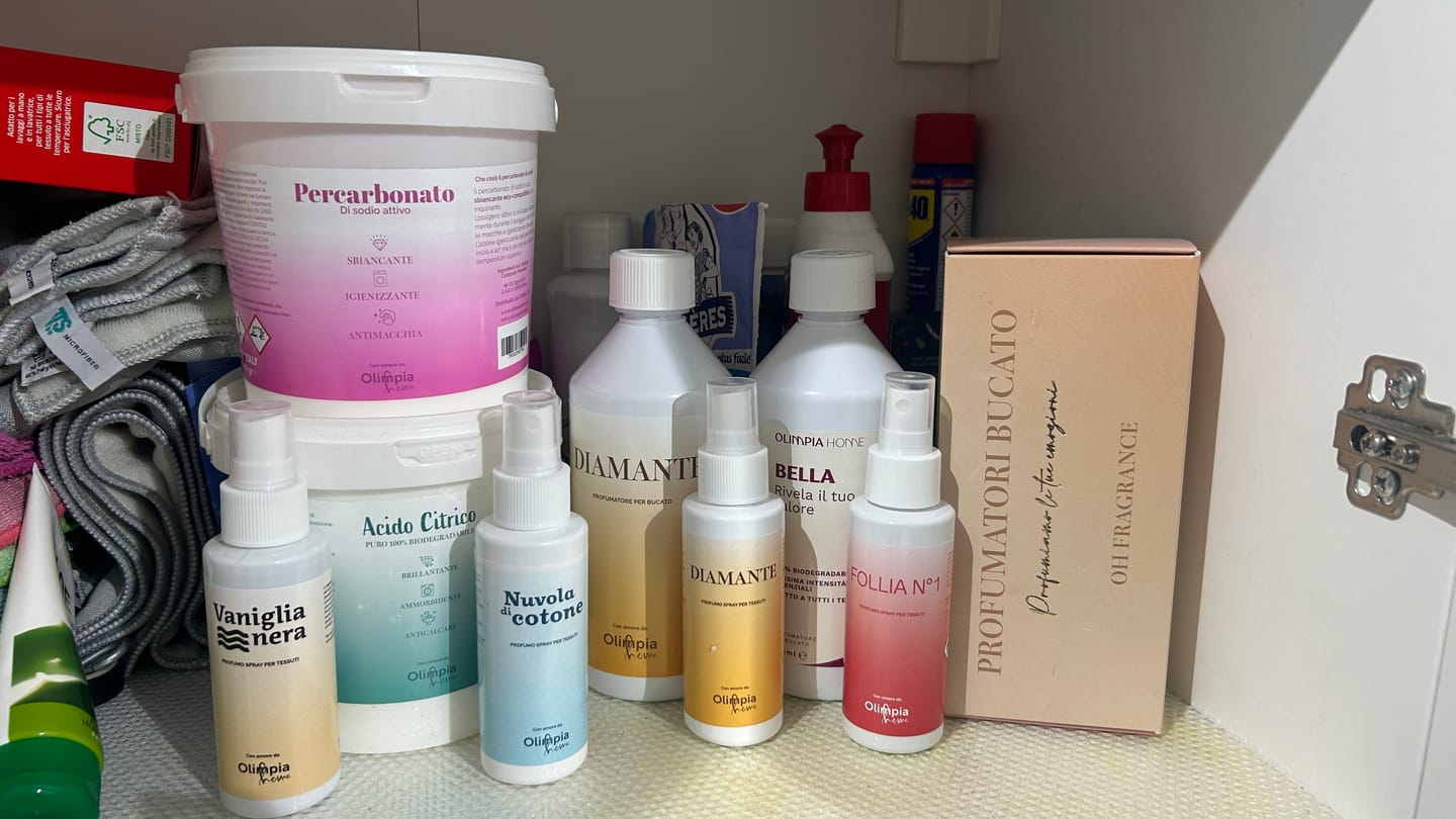 Customer photo review of Profumo spray per tessuti Follia ml.100