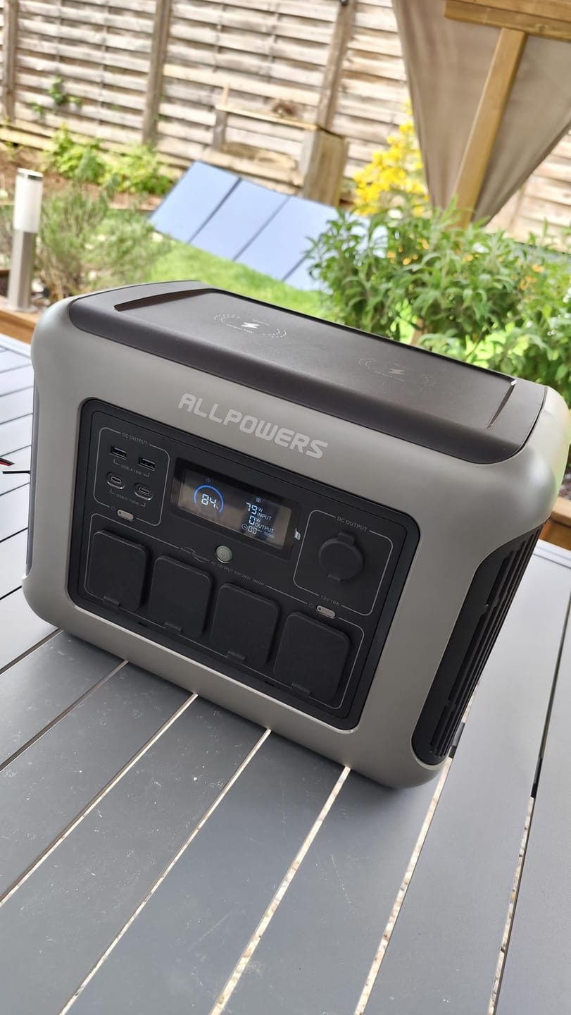 Customer photo review of ALLPOWER Kit Générateur Solaire 1800W (R1500 + SP033 Panneau Solaire 200W)