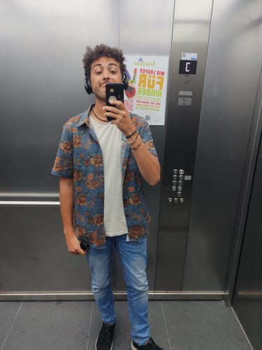 Customer photo review of Lot de 4 | Chemises de plage décontractées en coton à manches courtes pour hommes