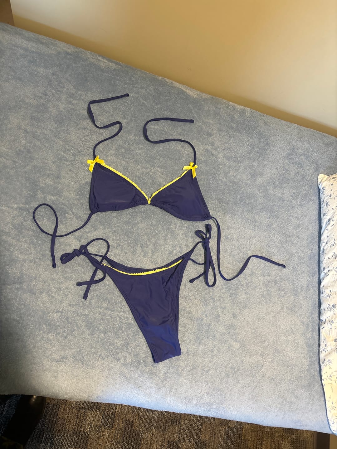 Customer photo review of Seamolly Picot Trim Bow Decor Halter Tie Triangle String Bikini Set