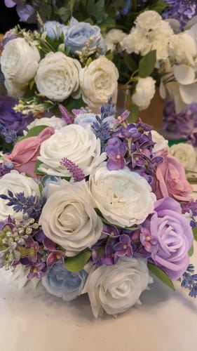 Customer photo review of Bulk 17" Rose Stems Silk Flowers Wholesale