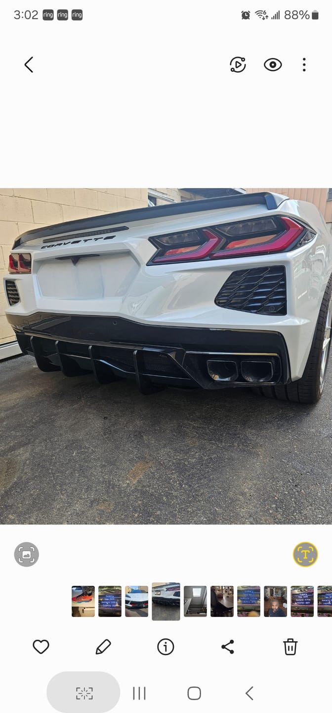 Customer photo review of Chevrolet Corvette C8 Z51 Add-On Rear Diffuser Fin