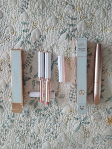 Customer photo review of O.TWO.O MOIST COLOR CHANGING LIP BALM