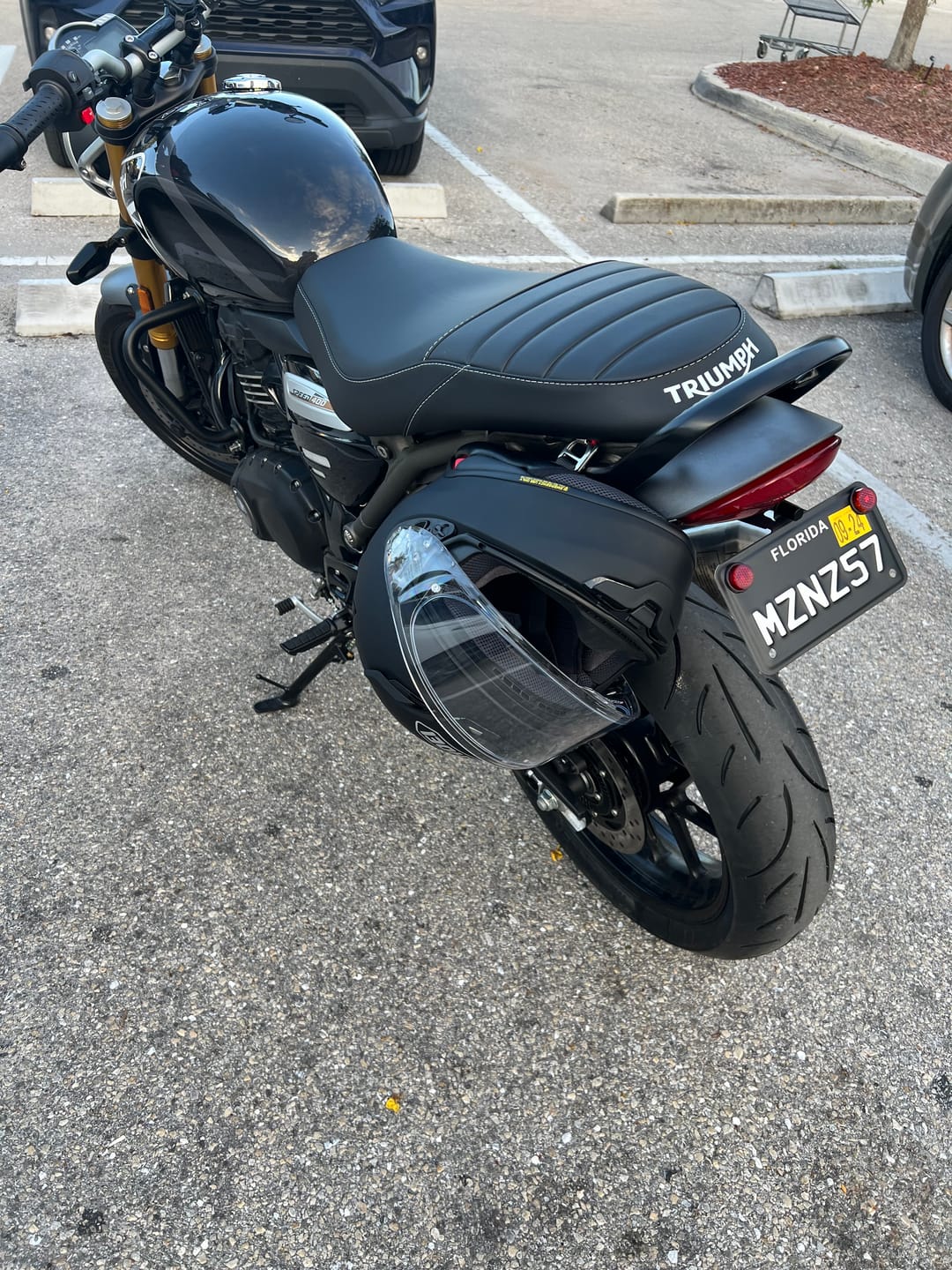 Customer photo review of Triumph Speed 400 & Scrambler 400 Helmet Hook (lock)