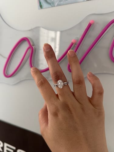Customer photo review of S925 Attractive 2PC 2.5Ct Oval Cut Bridal Wedding Ring Set Stackable Ring Set For Daily Wear