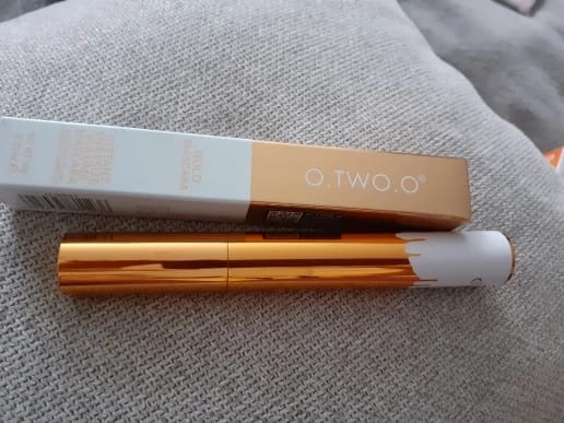 Customer photo review of O.TWO.O GOLD MASCARA